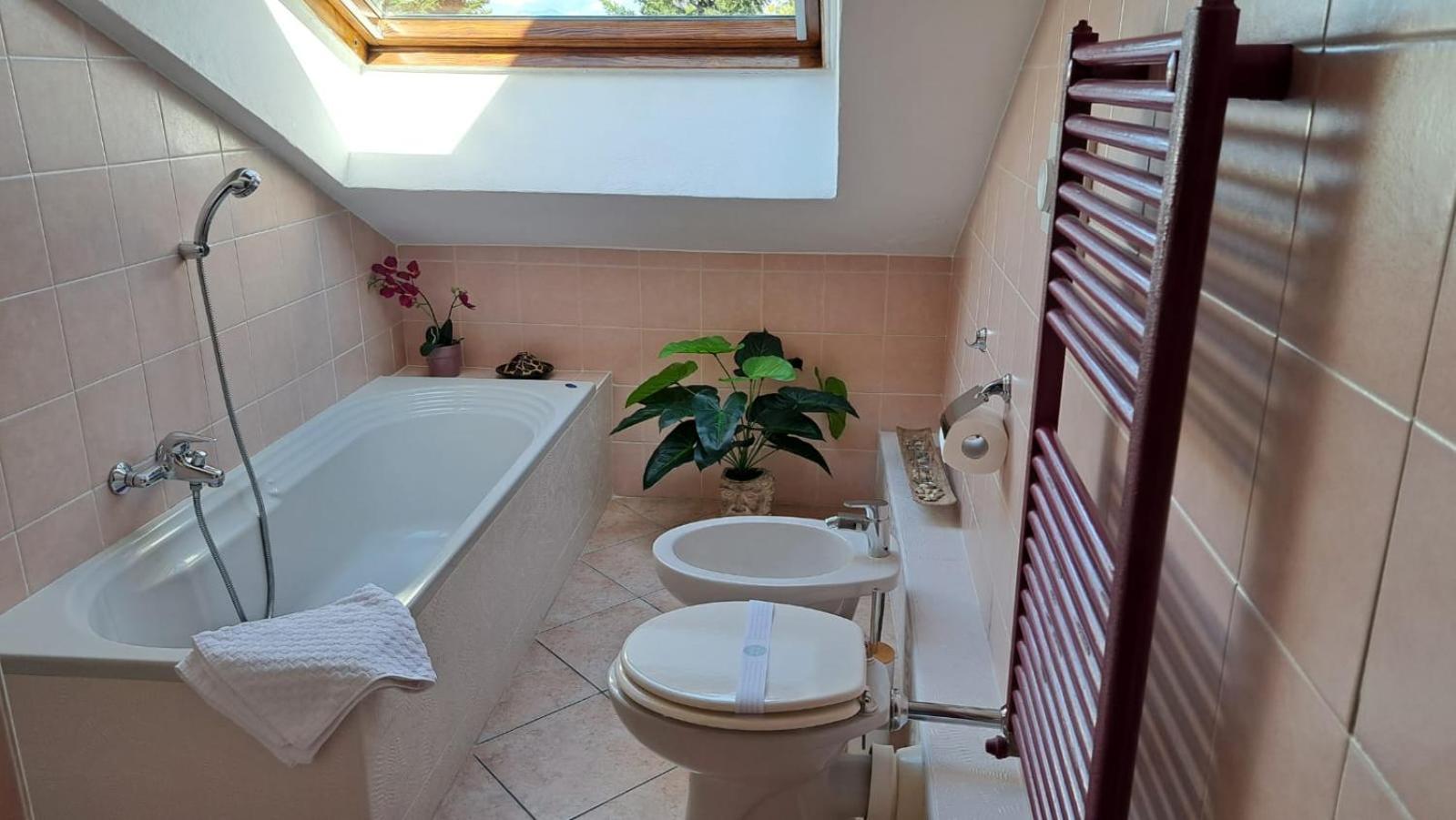 Casa Paola - Stazione 400 Mt - Free Wifi Apartment Arcore Exterior foto