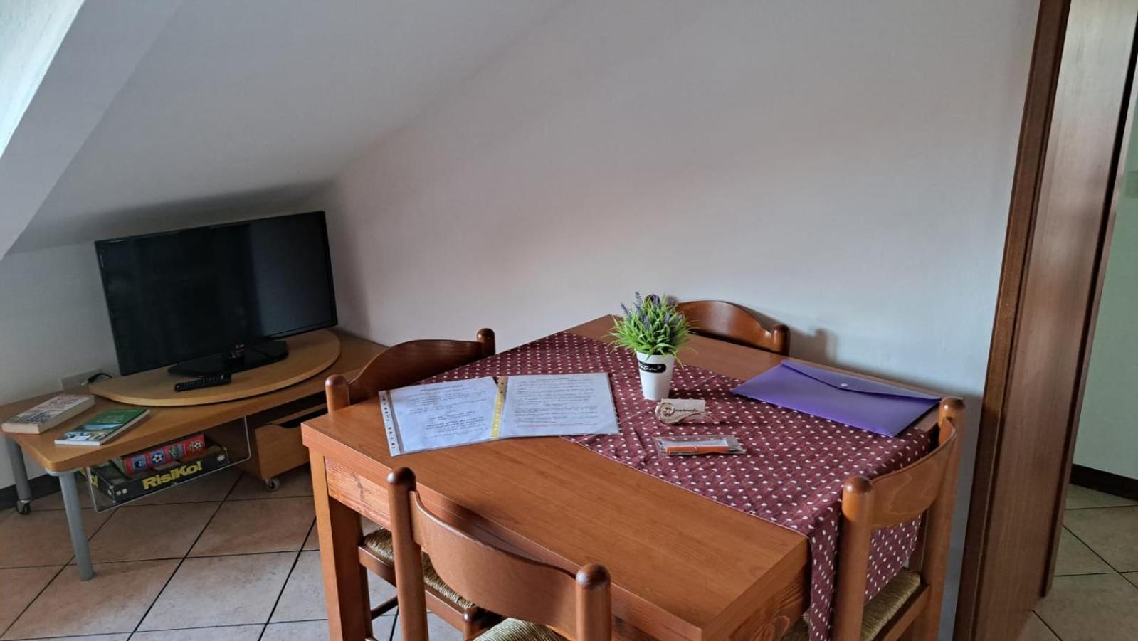 Casa Paola - Stazione 400 Mt - Free Wifi Apartment Arcore Exterior foto